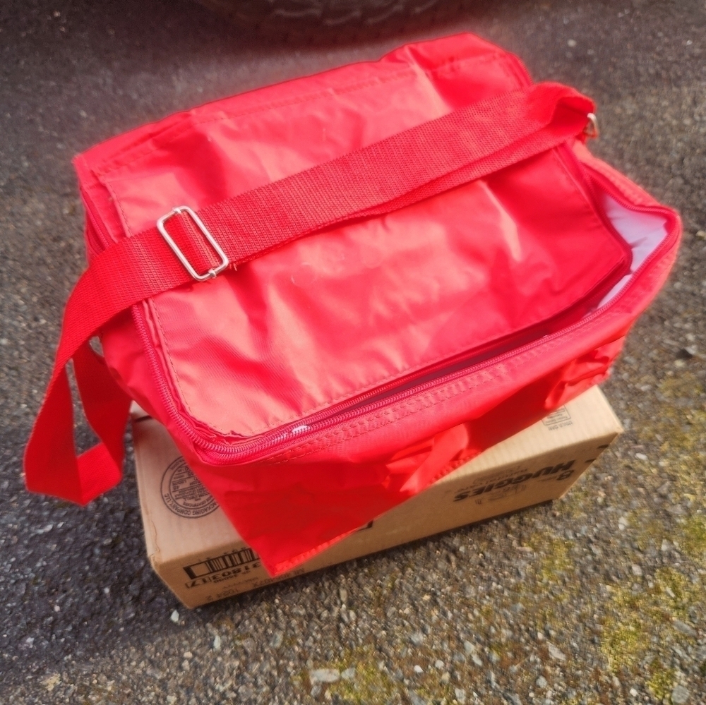 Red Cooler - Picture 10 of 12